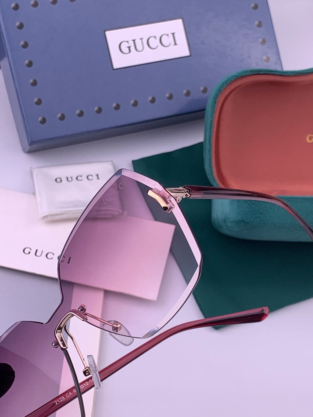 Gucci G8212 Polarized Rimless Black Lens Sunglasses for Men & Women - 415052 - detail image 3