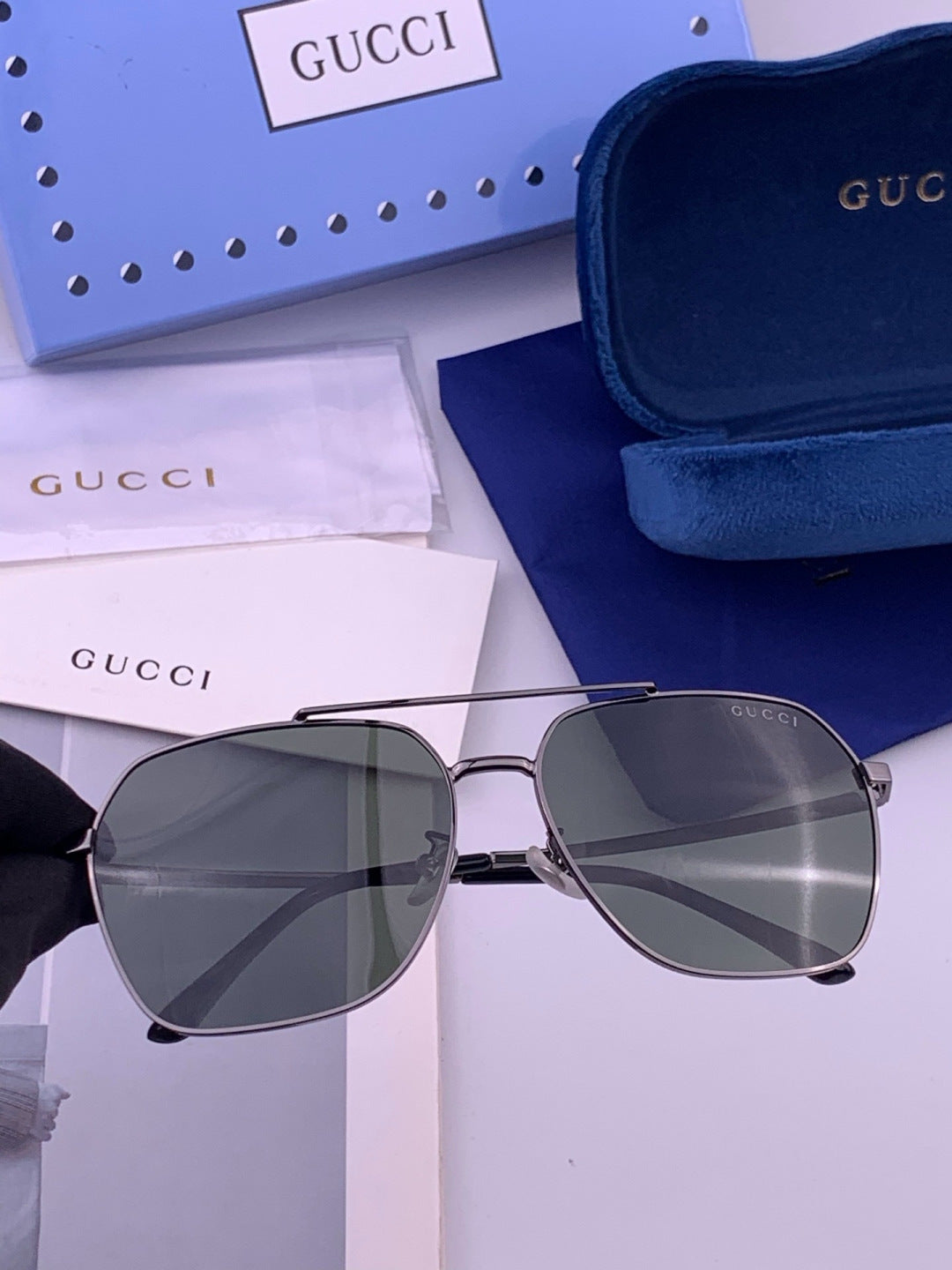 Gucci 0863 Polarized Aviator Gold Lens Sunglasses for Men & Women - 415025