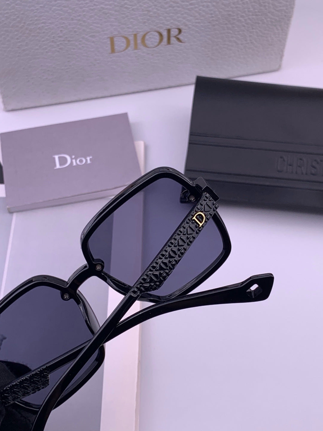 Dior D47002 Fashion Blue Lens Sunglasses for Men & Women - 415448 - detail image 4