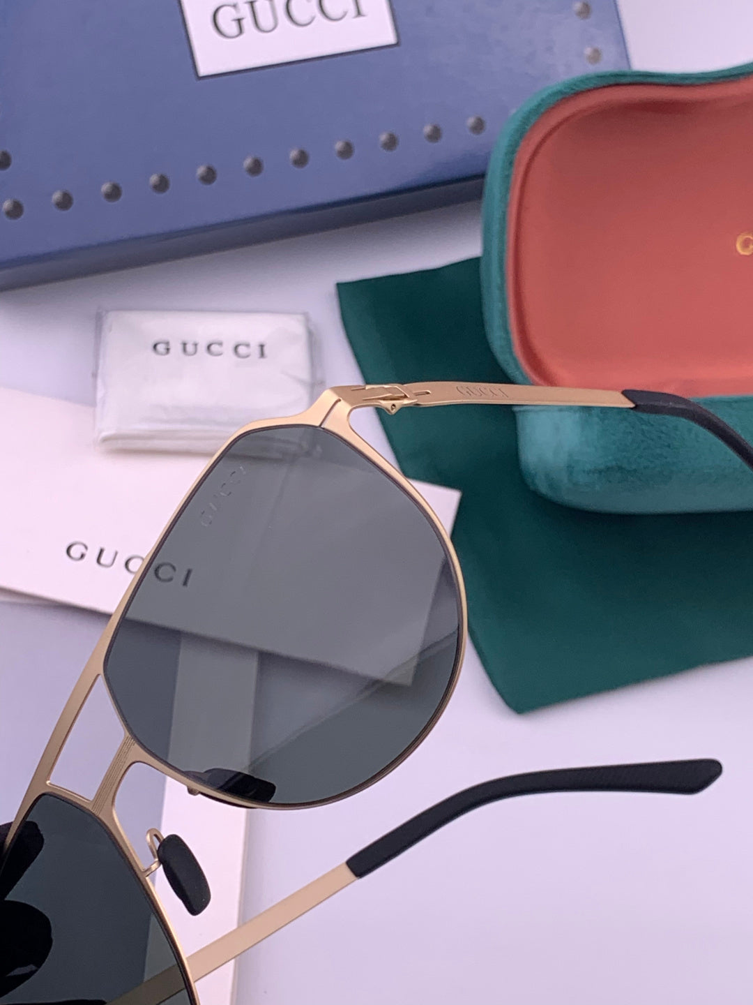 Gucci G2731 Polarized Fashion Black Lens Sunglasses for Men & Women - 415006 - detail image 3