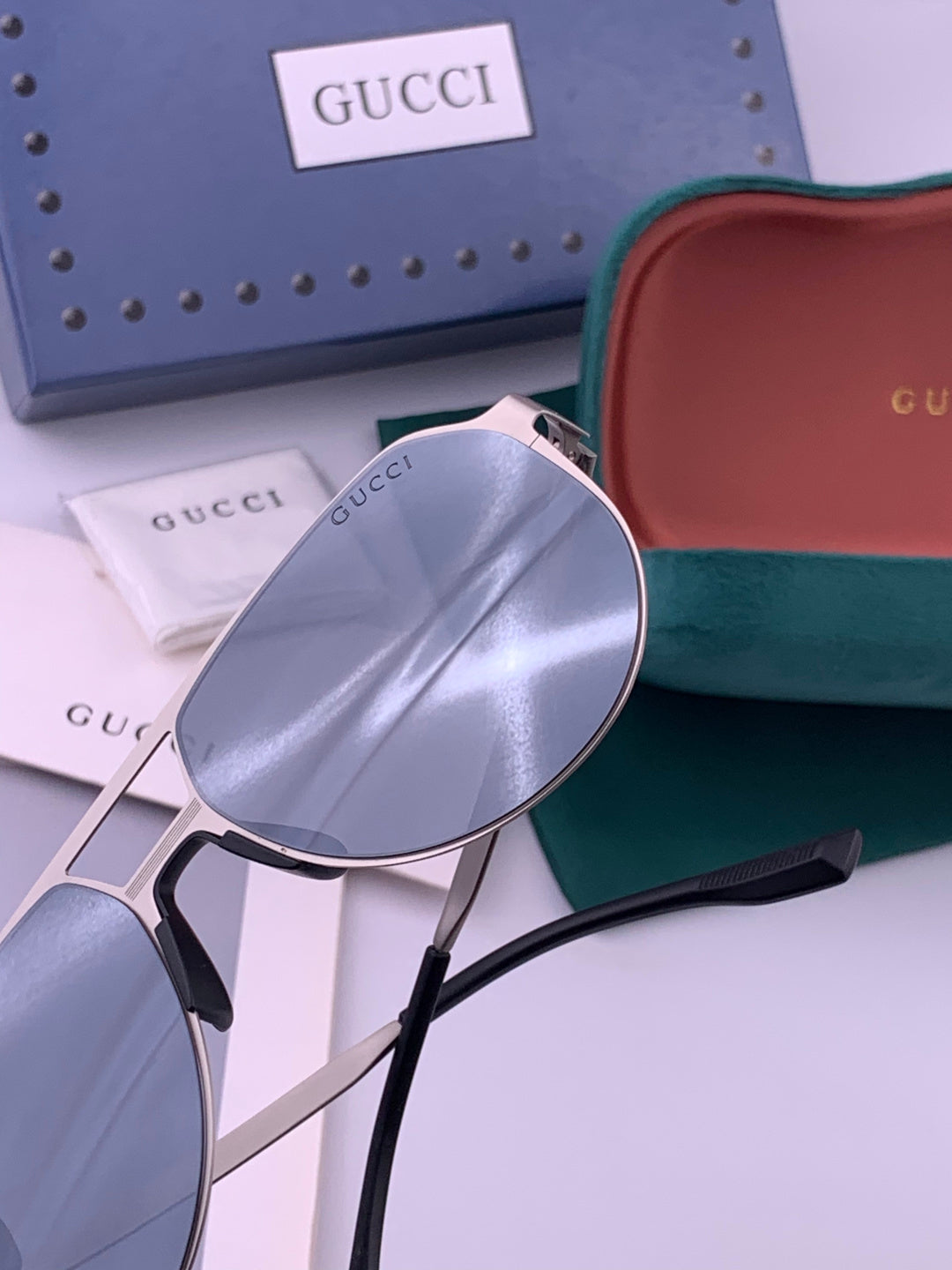 Gucci G7225 Polarized Aviator Gold Lens Sunglasses for Men - 415008 - detail image 4