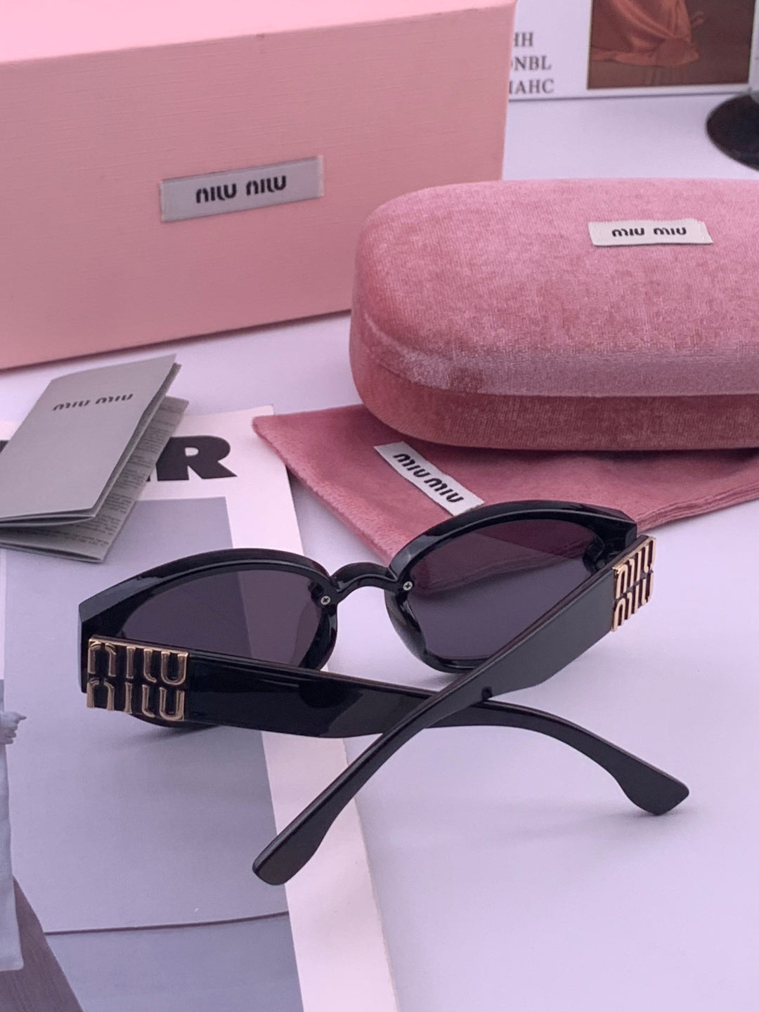 Miu Miu M7350 Fashion Black Lens Sunglasses for Men & Women - 432686 - detail image 7