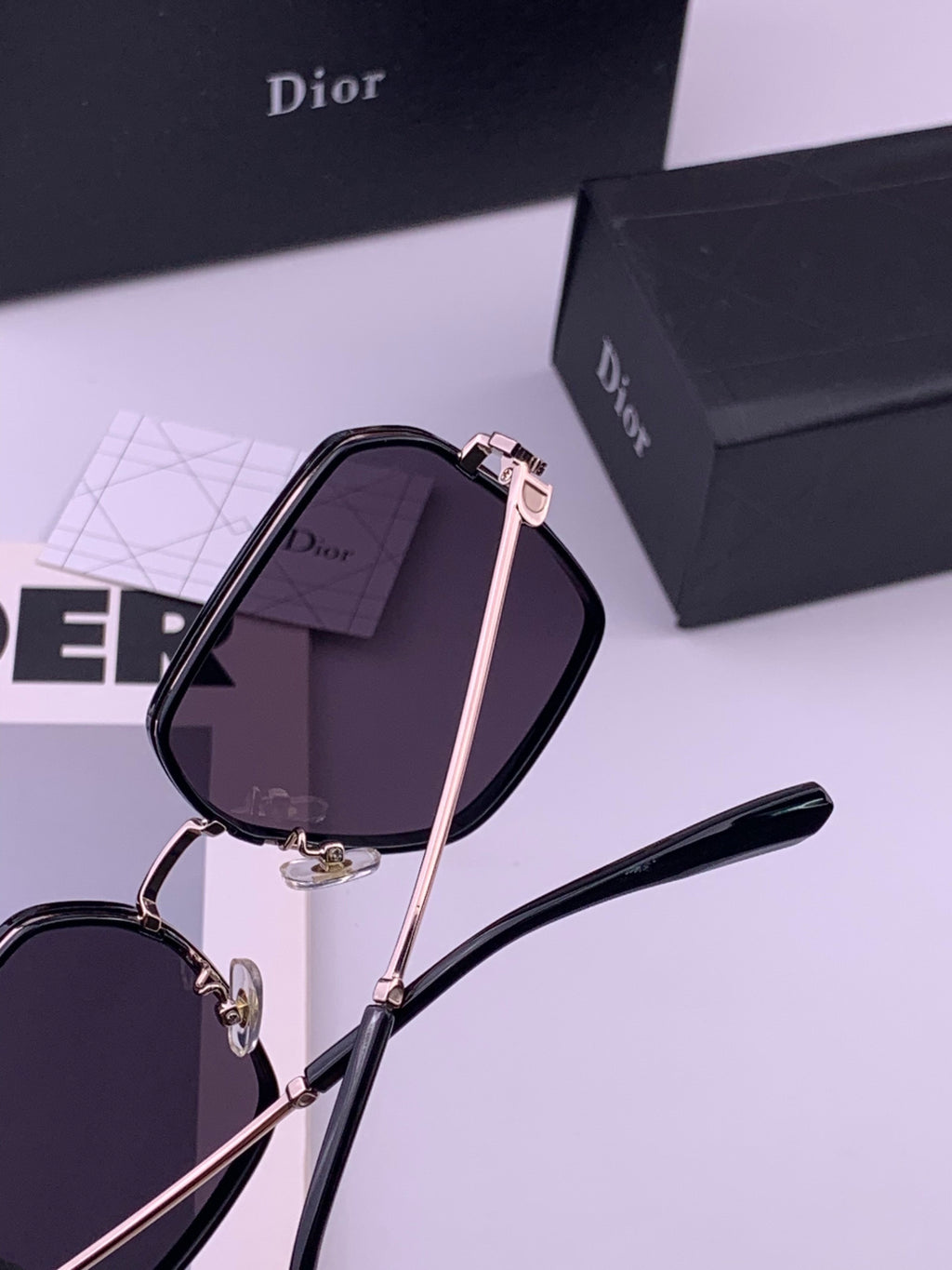 Dior D7635 Polarized Fashion Black Lens Sunglasses for Men & Women - 431833 - detail image 6