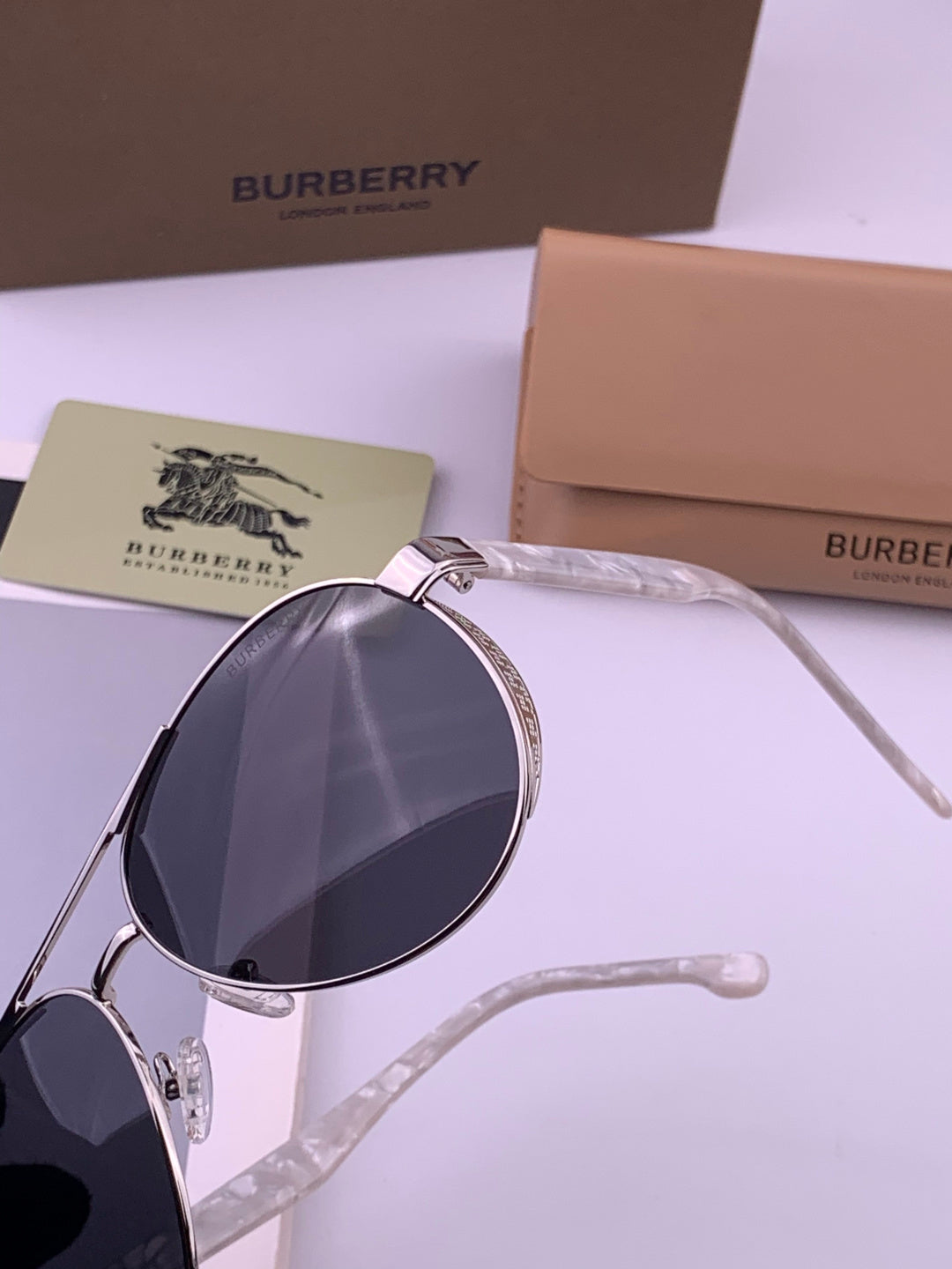 Burberry B880667 Aviator Gold Lens Sunglasses for Men - 432476 - detail image 2