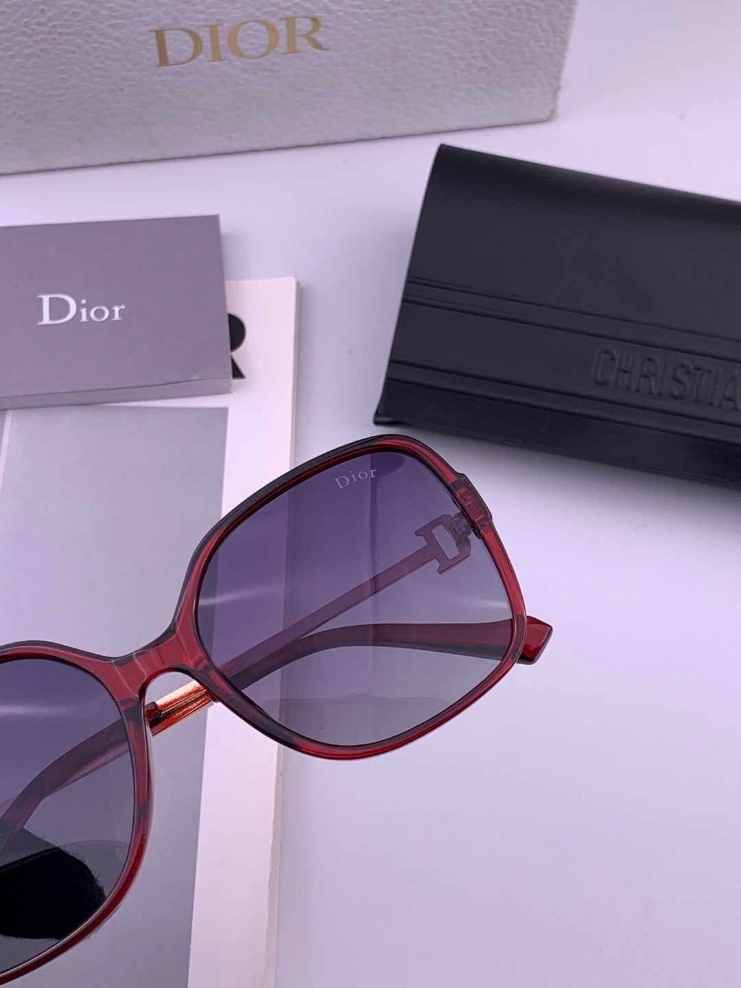 Dior D8266 Polarized Fashion Black Lens Sunglasses for Men & Women - 431781 - detail image 4