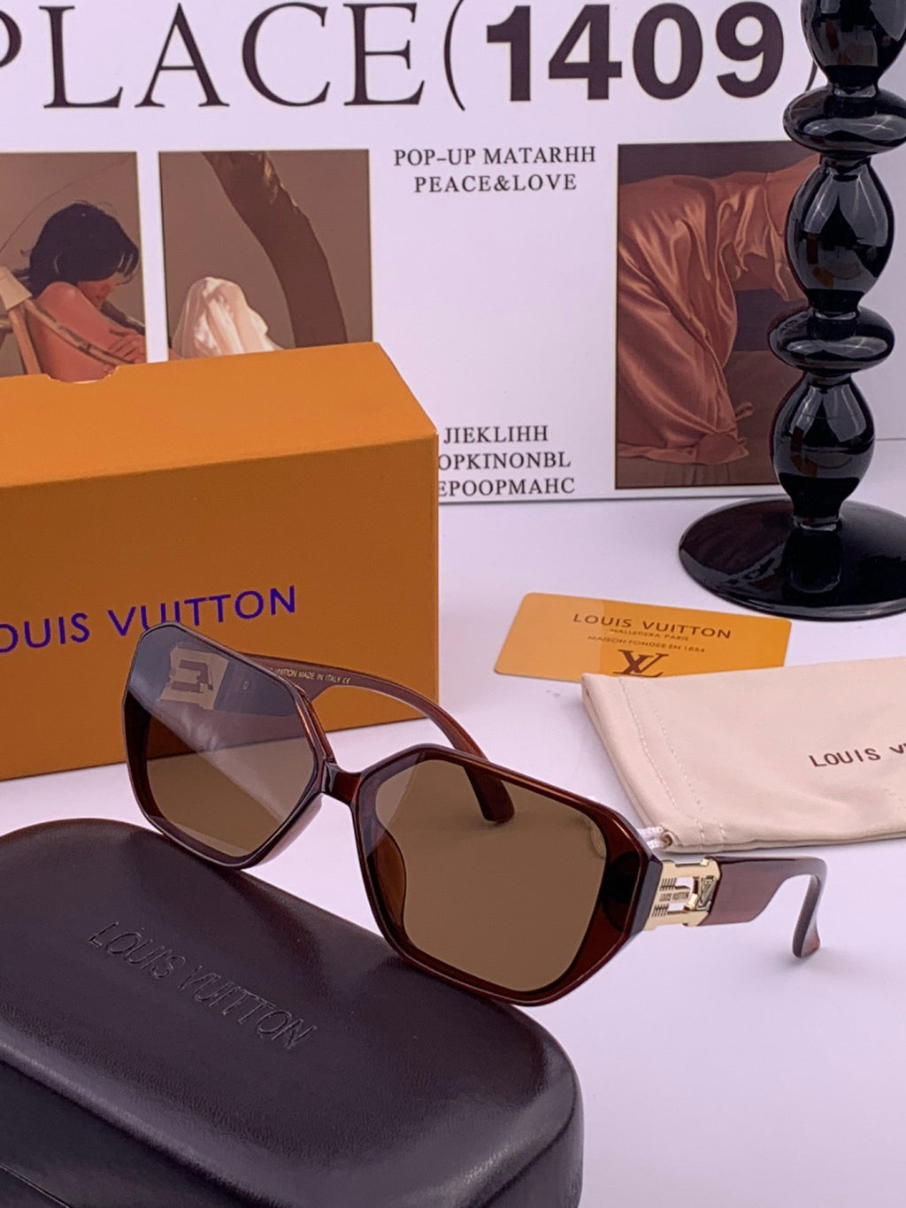 Louis Vuitton L17001 Square Black Lens Sunglasses for Women - 431187 - detail image 2