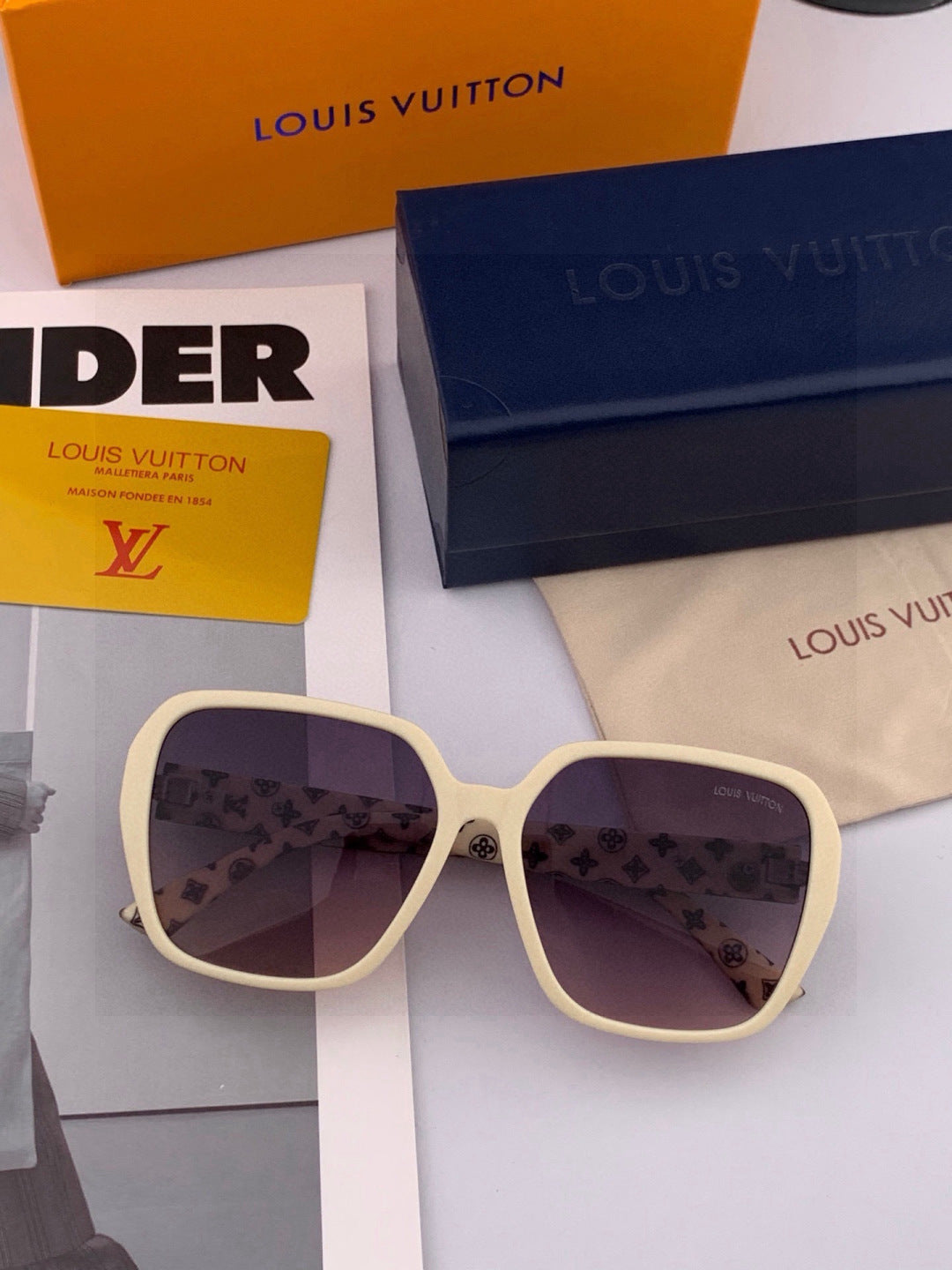 Louis Vuitton L3305 Square Red Lens Sunglasses for Men & Women - 431166