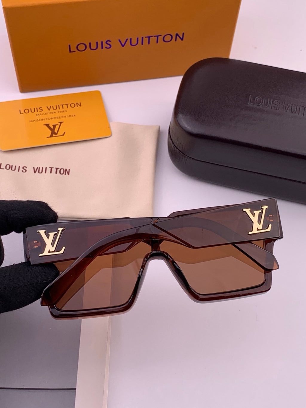 Louis Vuitton L7600 Square Black Lens Sunglasses for Women - 431171 - detail image 6