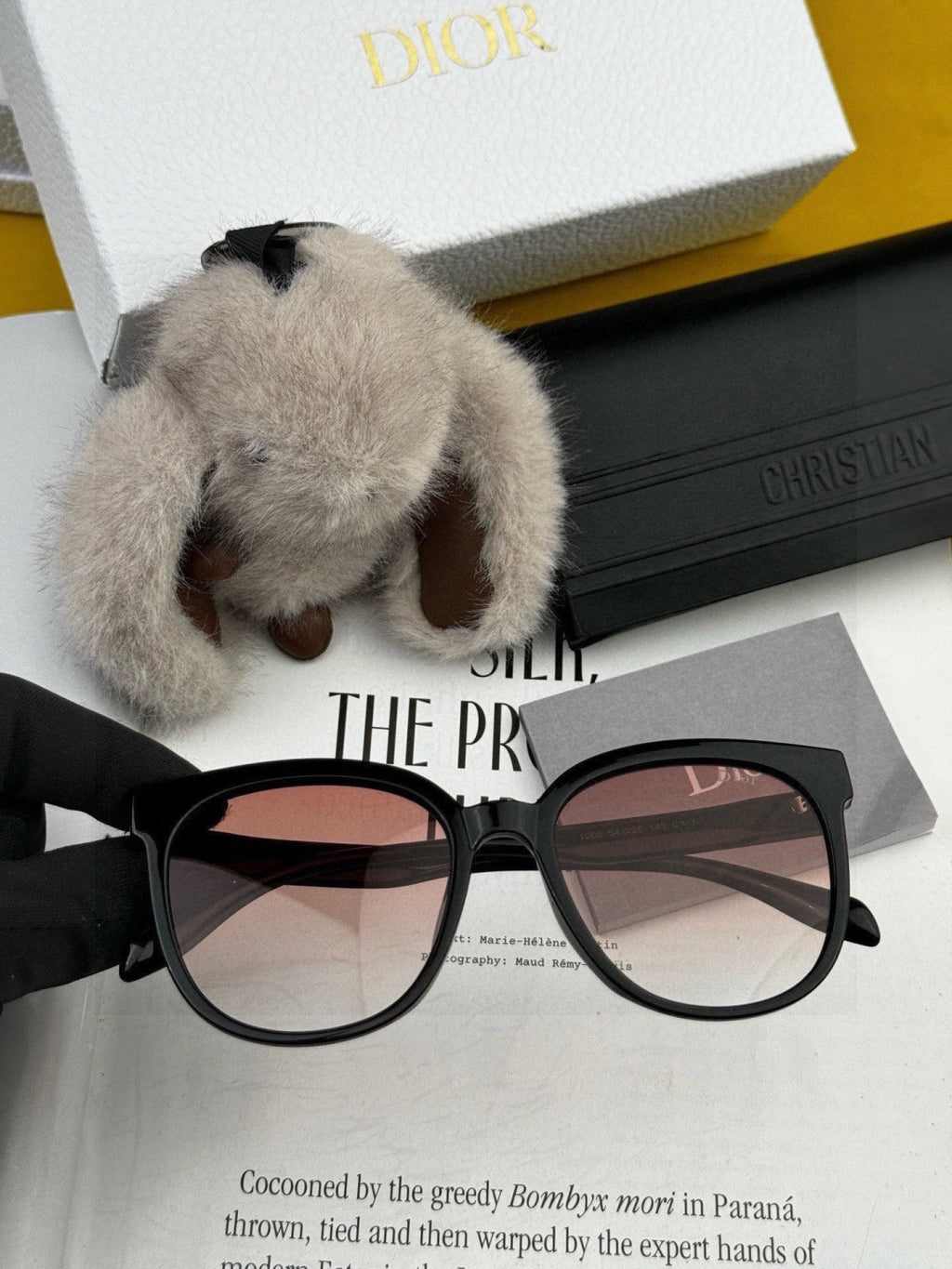 Dior D6106 Polarized Round Red Lens Sunglasses for Men & Women - 431772