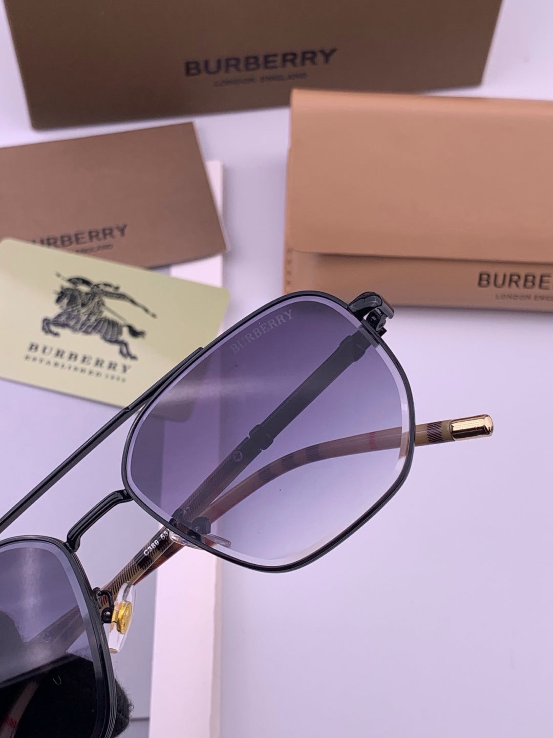 Burberry B938 Aviator Purple Lens Sunglasses for Men - 449593 - detail image 5