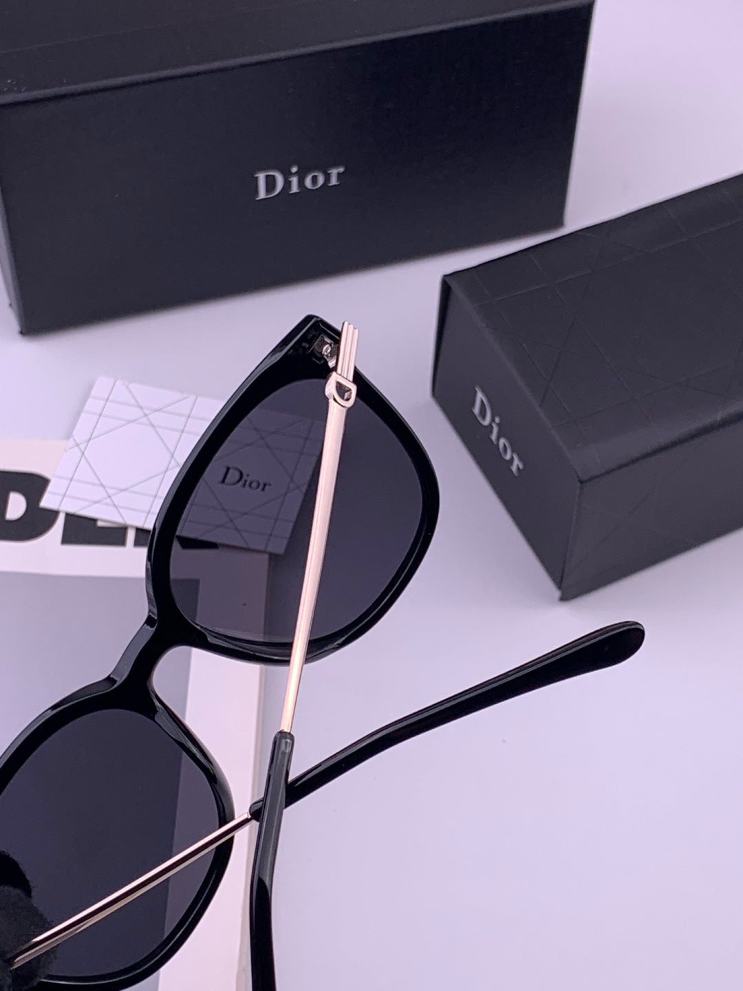 Dior D31101 Polarized Square Black Lens Sunglasses for Men & Women - 449097 - detail image 4