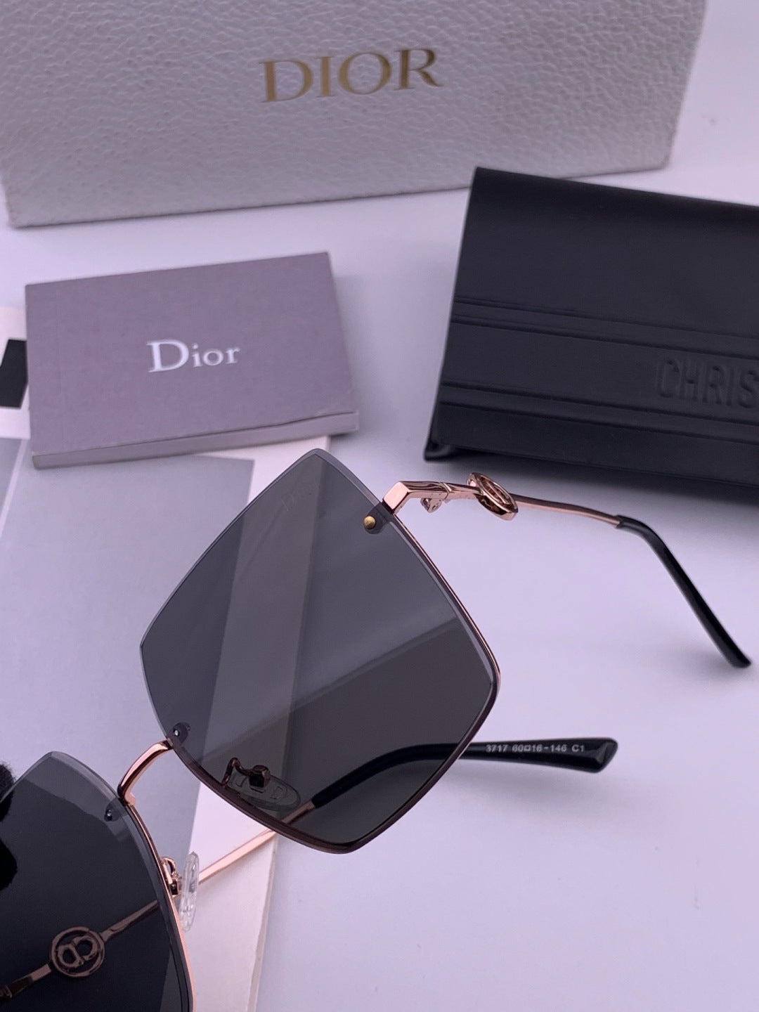 Dior CD7371 Lightweight Rimless Black Lens Sunglasses for Women - 449151 - detail image 3