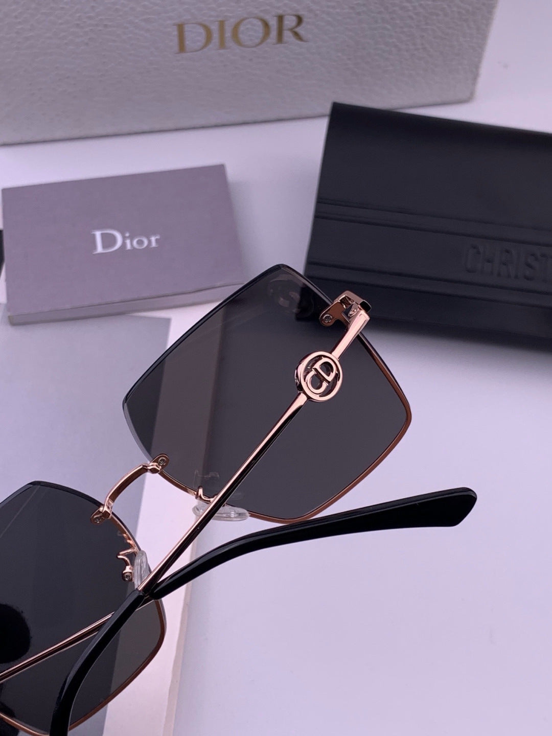 Dior CD7371 Lightweight Rimless Black Lens Sunglasses for Women - 449151 - detail image 4