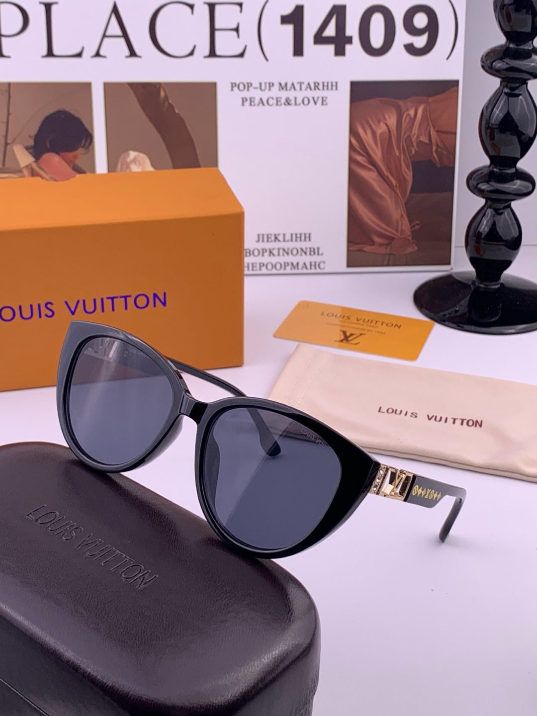 Louis Vuitton L15803 Square Black Lens Sunglasses for Women - 448504 - detail image 3