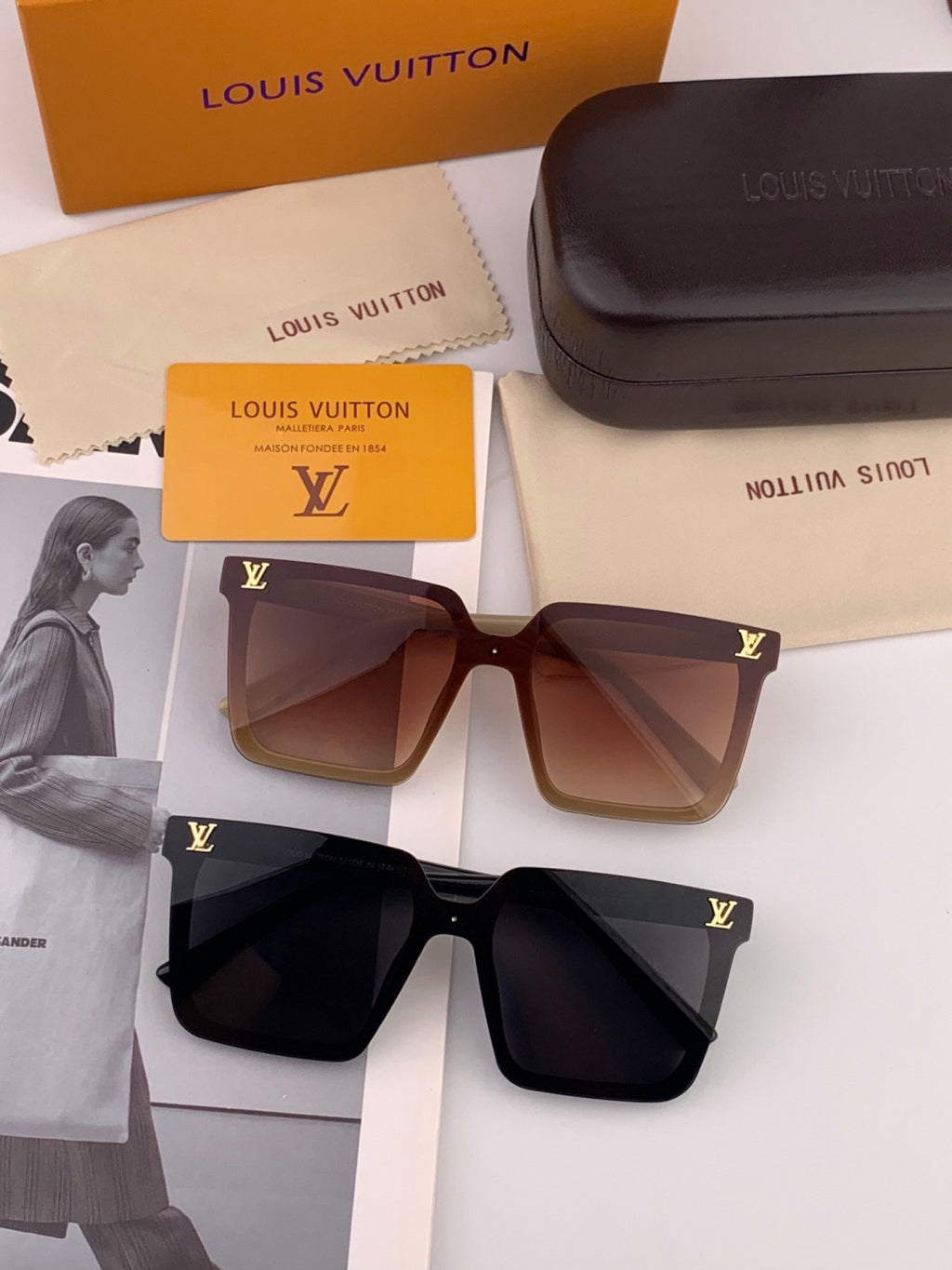 Louis Vuitton L6006 Oversized Black Lens Sunglasses for Men & Women - 448484 - detail image 8