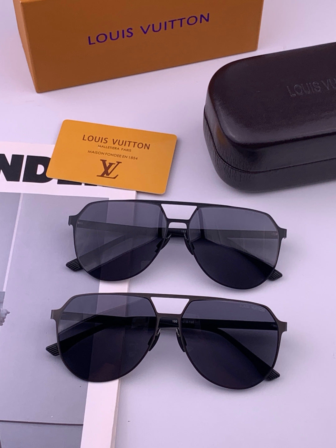 Louis Vuitton L315 Fashion Gold Lens Sunglasses for Men & Women - detail image 7