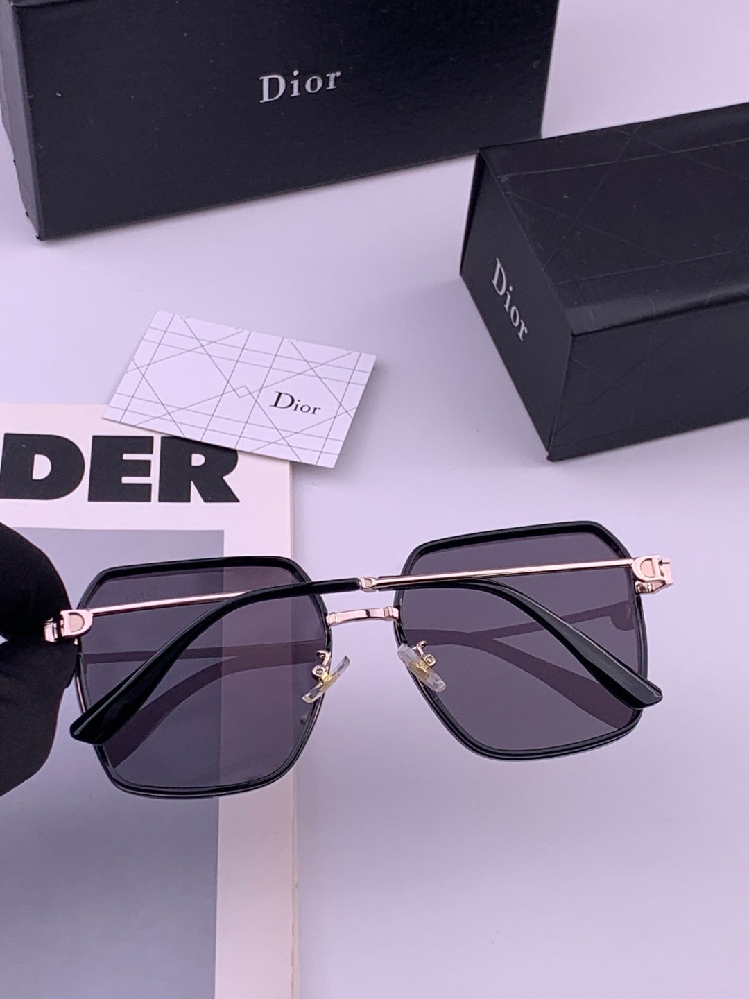 Dior D7635 Polarized Fashion Black Lens Sunglasses for Men & Women - 465337 - detail image 5