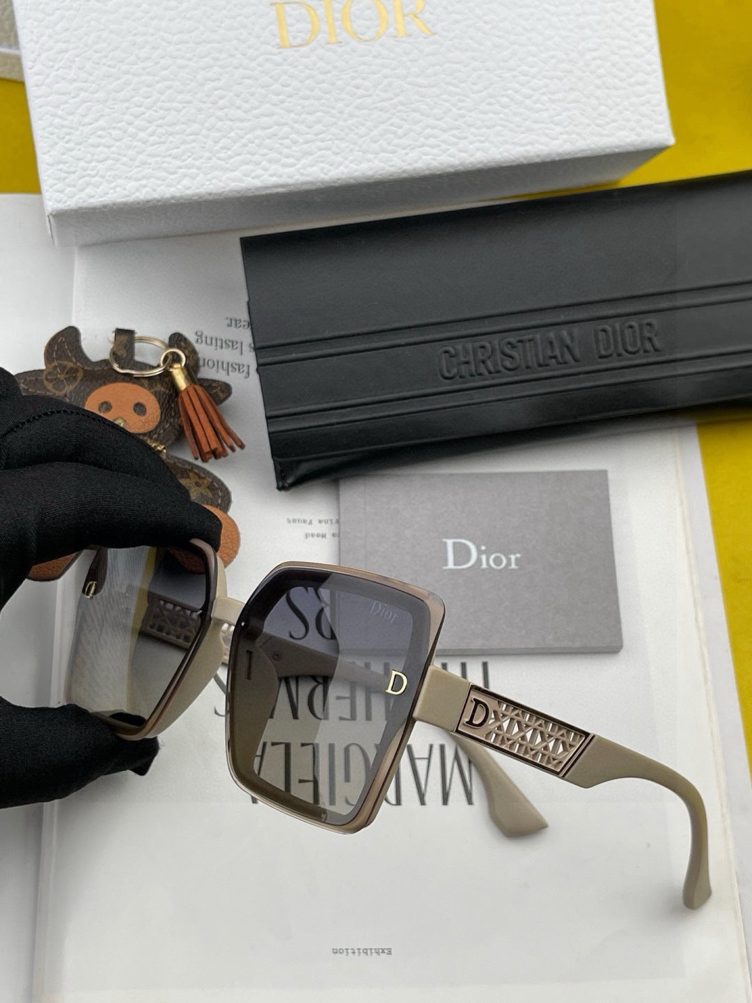 Dior CD4190 Square Gold Lens Sunglasses for Women - 465335 - detail image 3