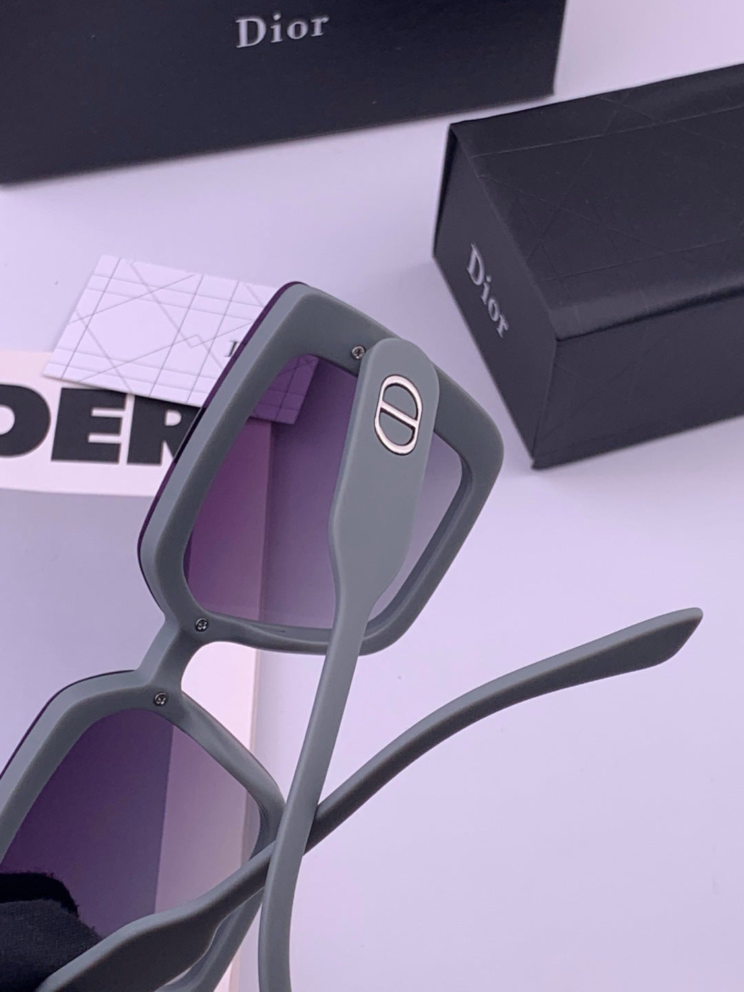 Dior D6227 Polarized Square Brown Lens Sunglasses for Men & Women - 465365 - detail image 5