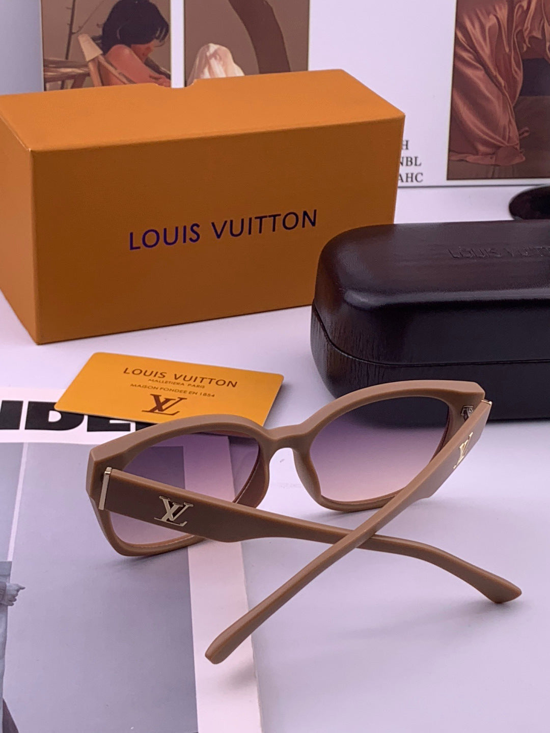 Louis Vuitton L27001 Square Black Lens Sunglasses for Men & Women - 464808 - detail image 6