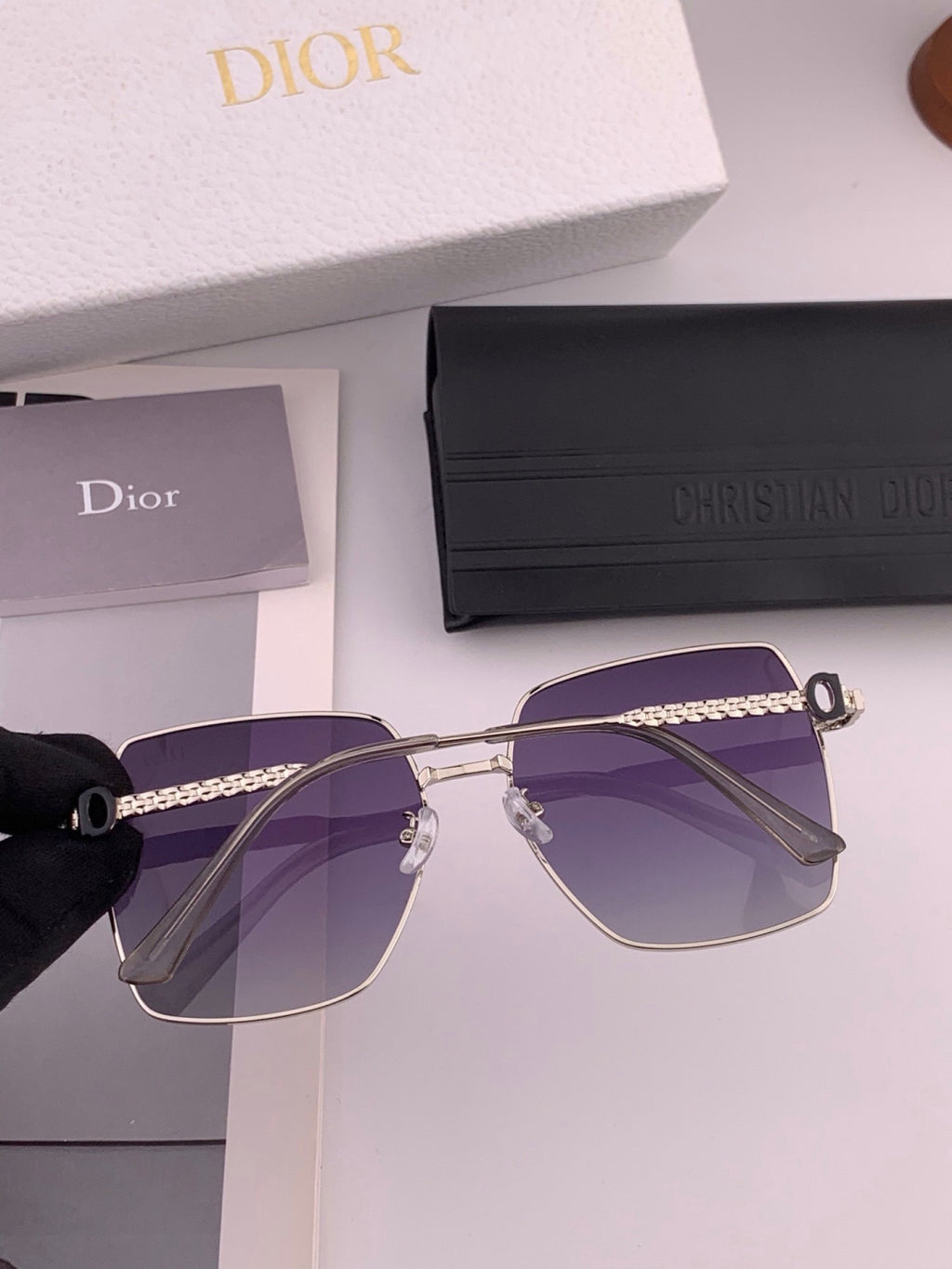 Dior D6310 Polarized Square Red Lens Sunglasses for Men & Women - 465325 - detail image 6