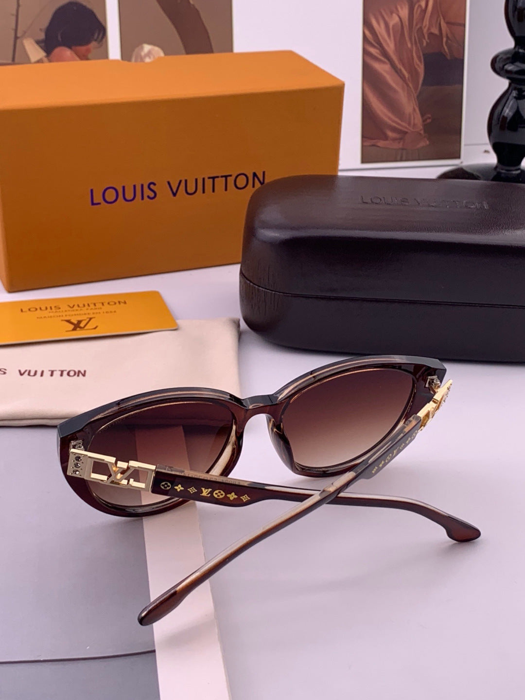 Louis Vuitton L15803 Square Black Lens Sunglasses for Women - 464703 - detail image 6