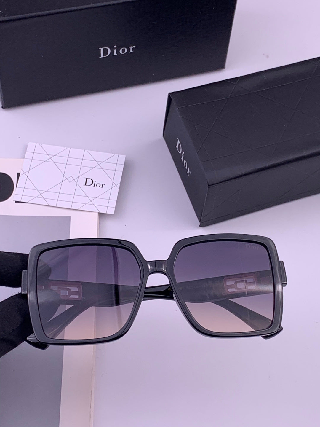 Dior D78000 Fashion Gold Lens Sunglasses for Men & Women - 465321