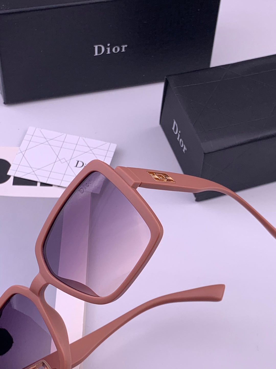 Dior D78000 Fashion Gold Lens Sunglasses for Men & Women - 465322 - detail image 3