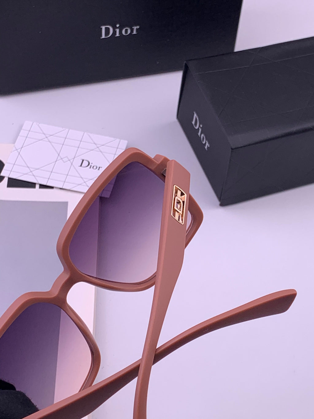 Dior D78000 Fashion Gold Lens Sunglasses for Men & Women - 465322 - detail image 4