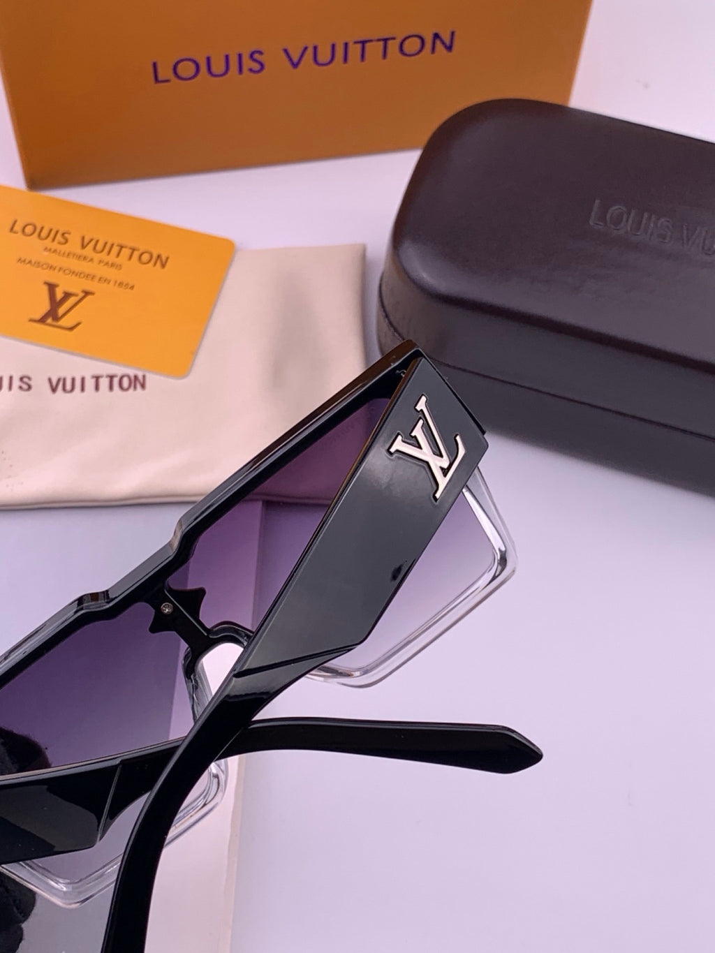 Louis Vuitton L7600 Square Black Lens Sunglasses for Women - 464699 - detail image 4