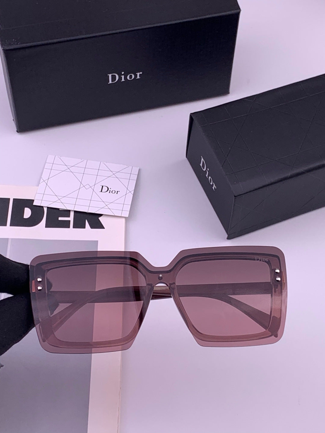 Dior D7996 Fashion Gold Lens Sunglasses for Men & Women - 465311