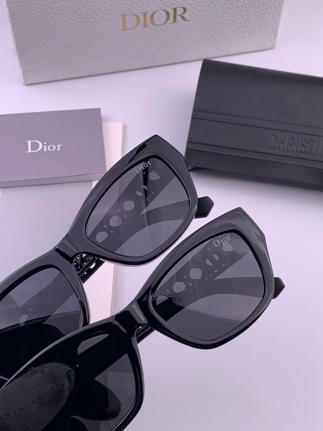 Dior CD5390 Polarized Fashion Brown Lens Sunglasses for Women - detail image 2