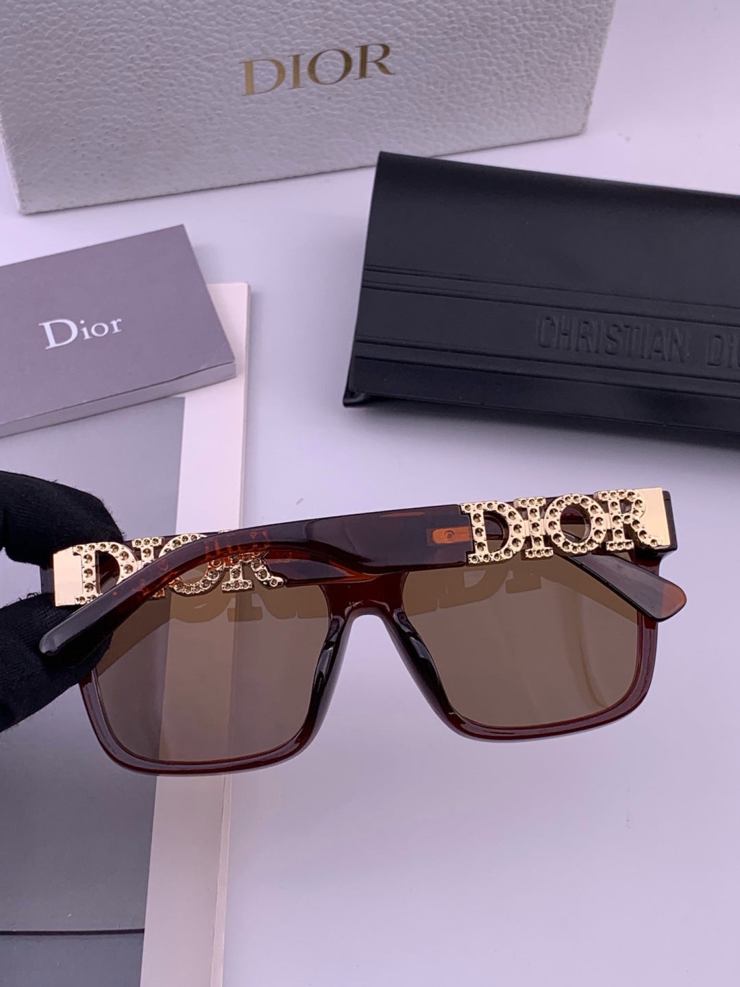 Dior D77000 Fashion Black Lens Sunglasses for Men & Women - detail image 3