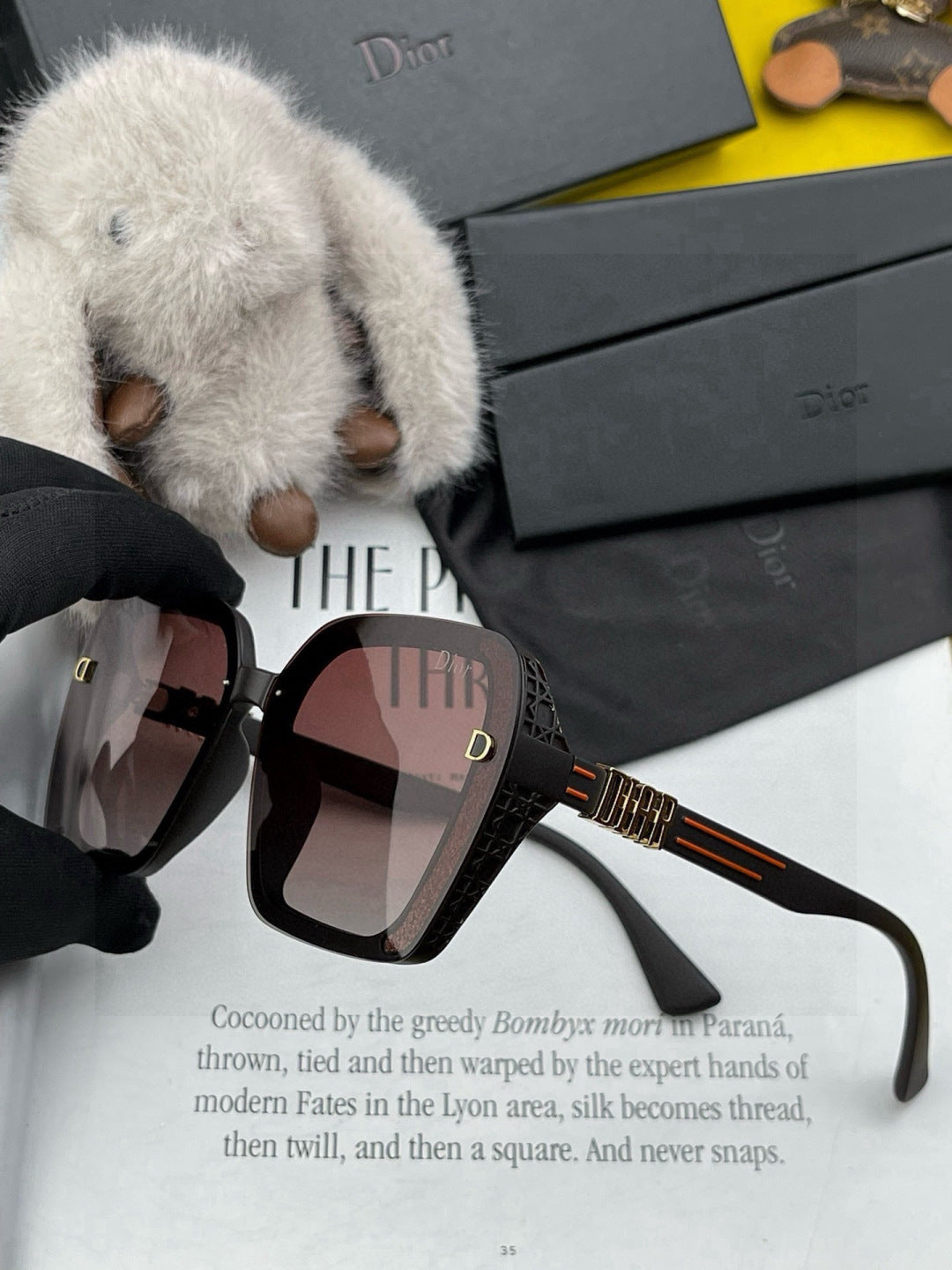 Dior CD3290 Polarized Square Black Lens Sunglasses for Women - detail image 3