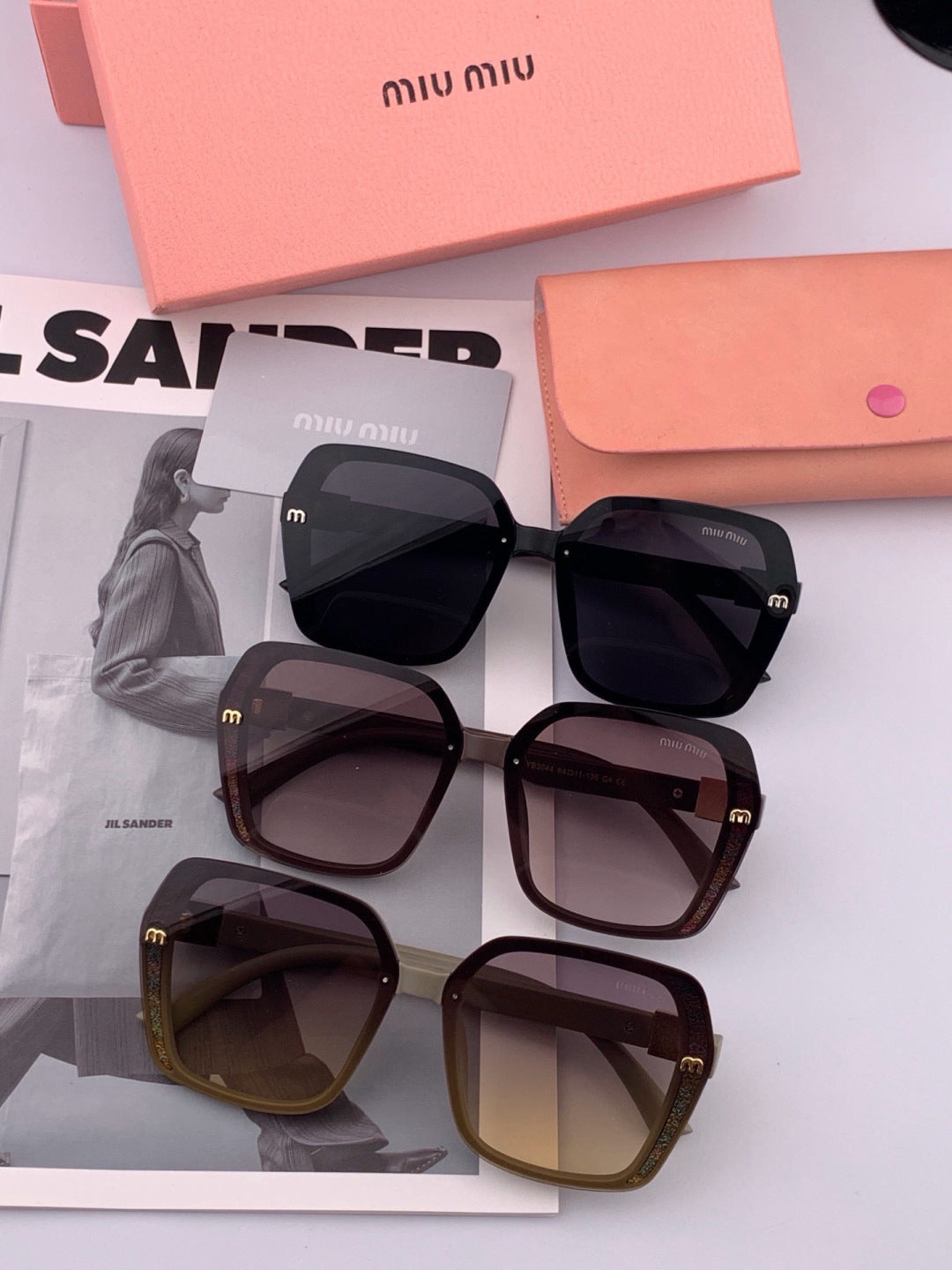 Miu Miu M4304 Fashion Black Lens Sunglasses for Men & Women - detail image 7
