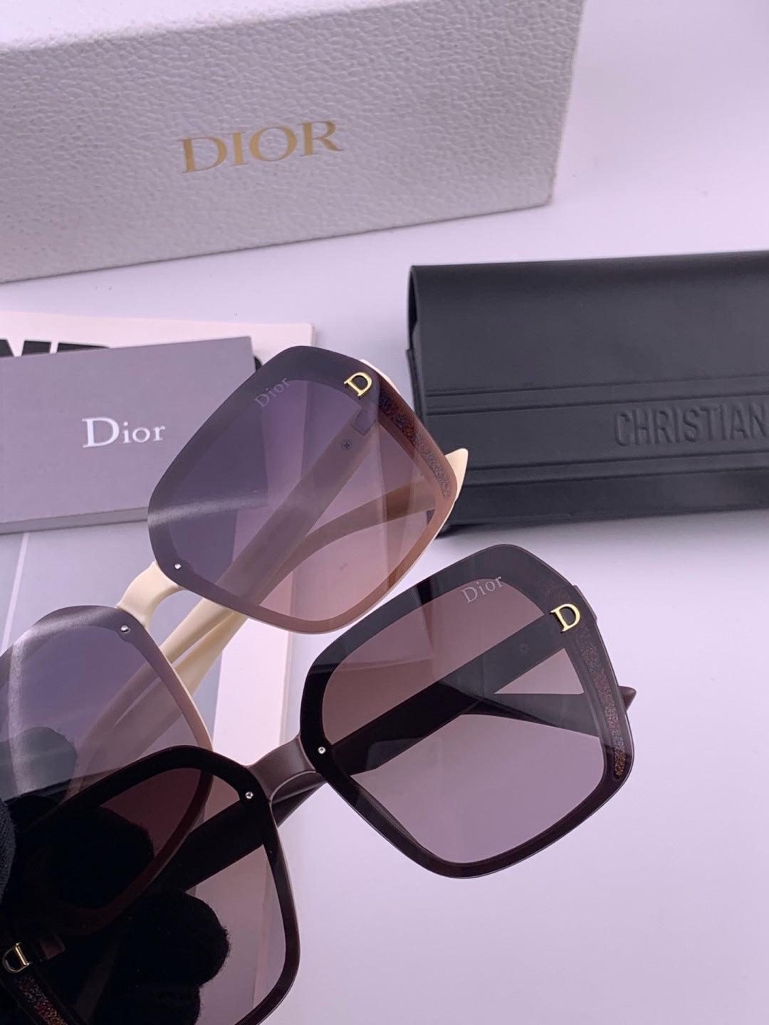 Dior D3200 Polarized Fashion Black Lens Sunglasses for Men & Women - detail image 3