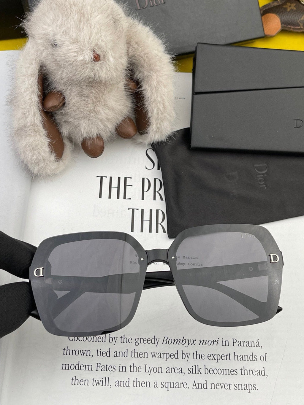Dior D3200 Polarized Fashion Blue Lens Sunglasses for Men & Women - detail image 2