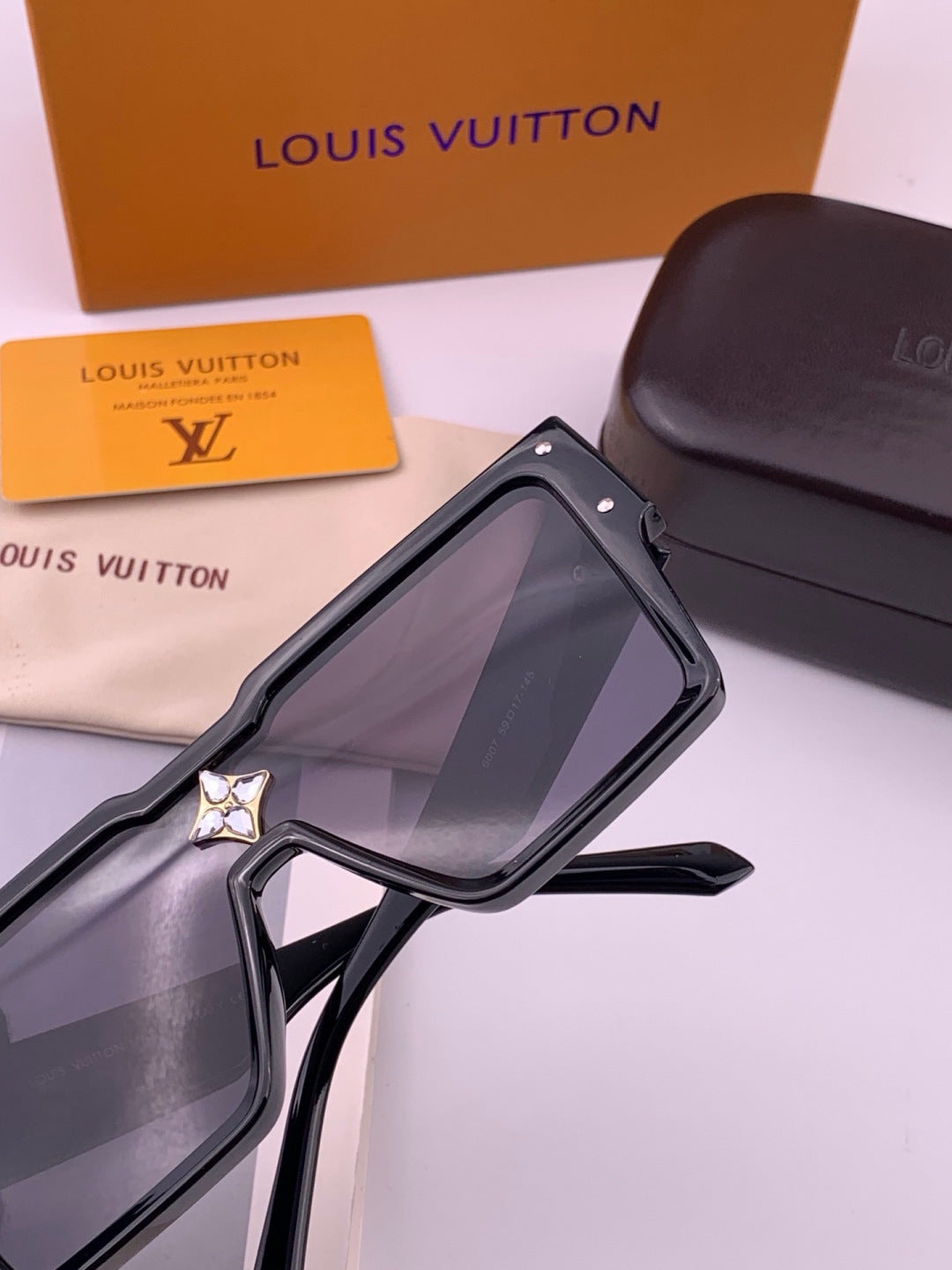 Louis Vuitton L7600 Square Black Lens Sunglasses for Women - 486174 - detail image 6