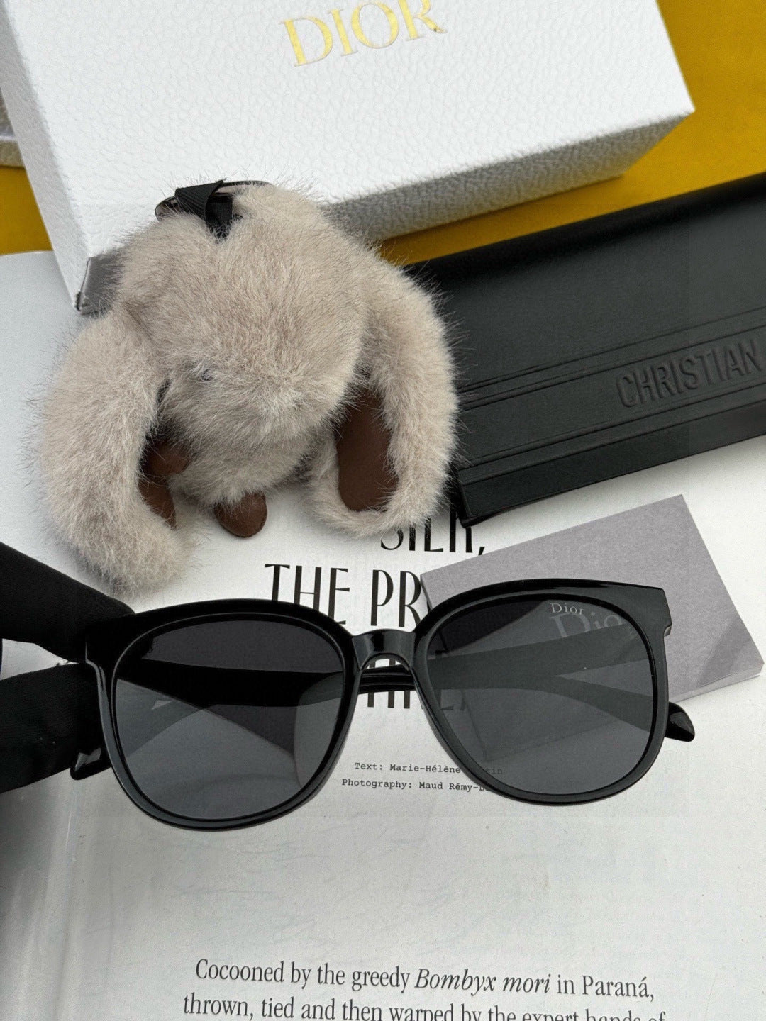 Dior D6106 Polarized Round Red Lens Sunglasses for Men & Women - detail image 2