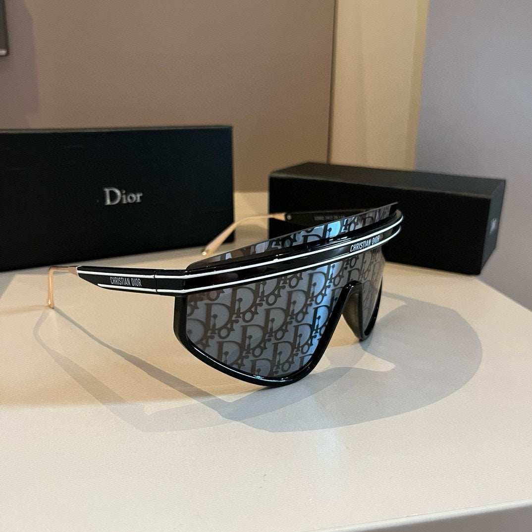 Dior Fashion Black Lens Sunglasses for Men & Women - 486743