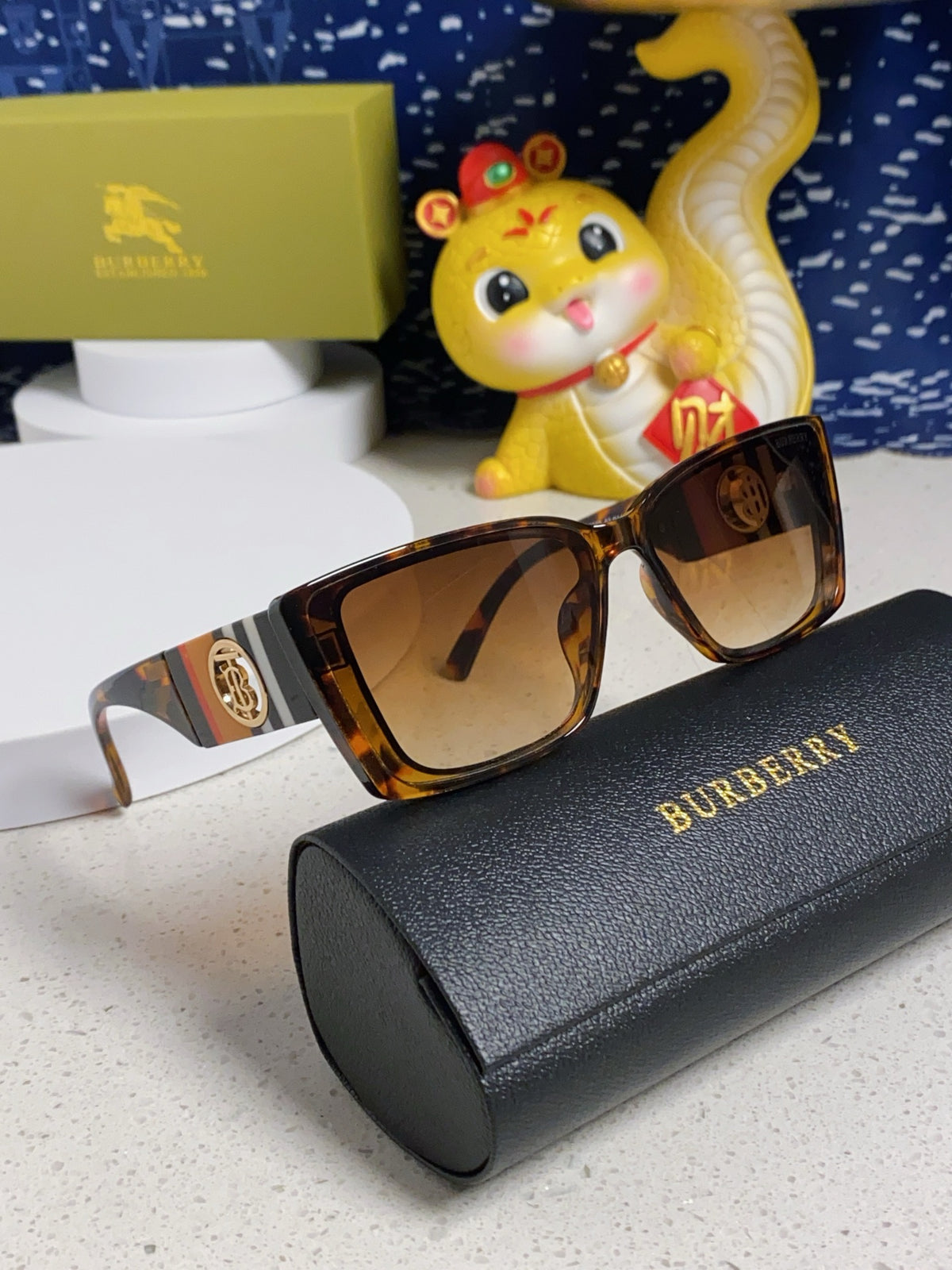 Burberry Fashion Brown Lens Sunglasses for Men & Women - 416036 - detail image 10