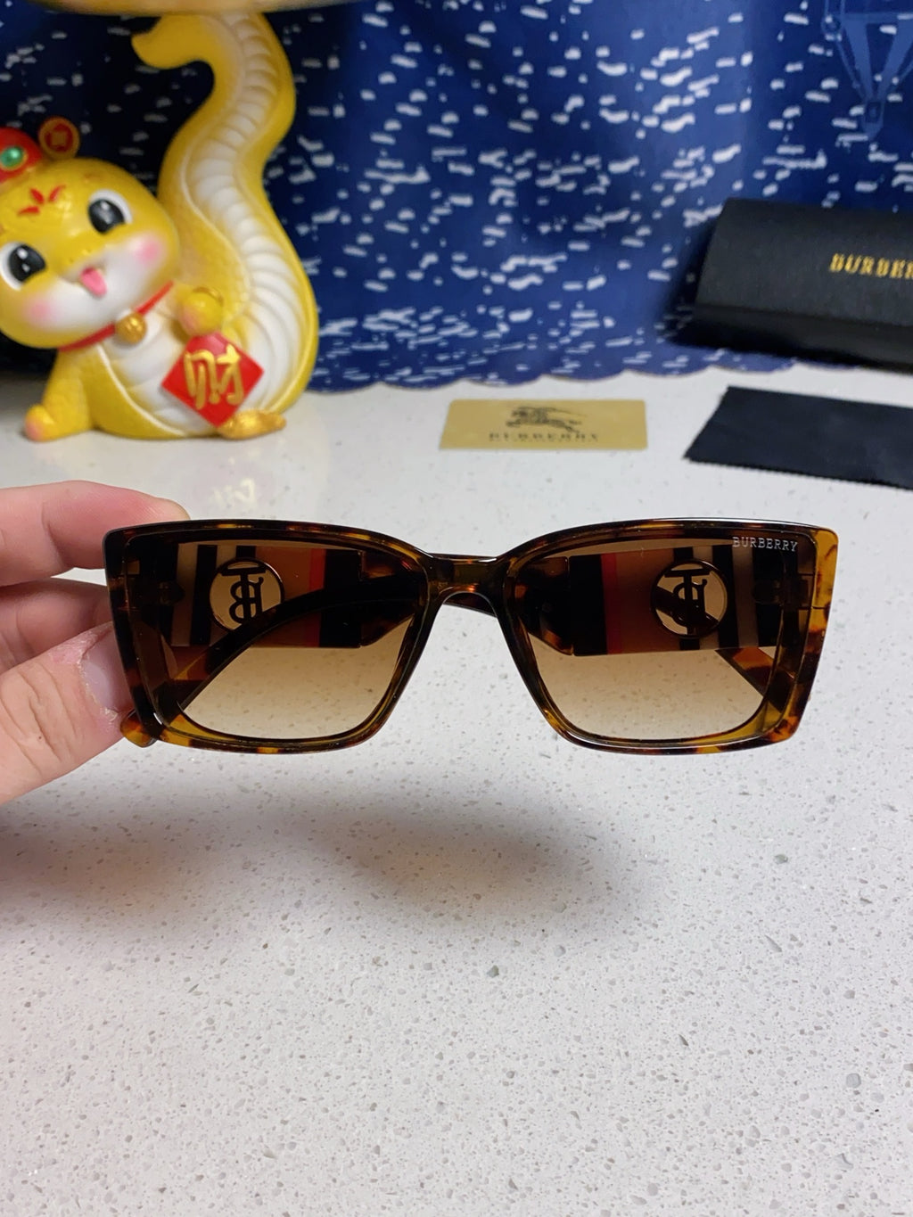 Burberry Fashion Brown Lens Sunglasses for Men & Women - 416036 - detail image 4