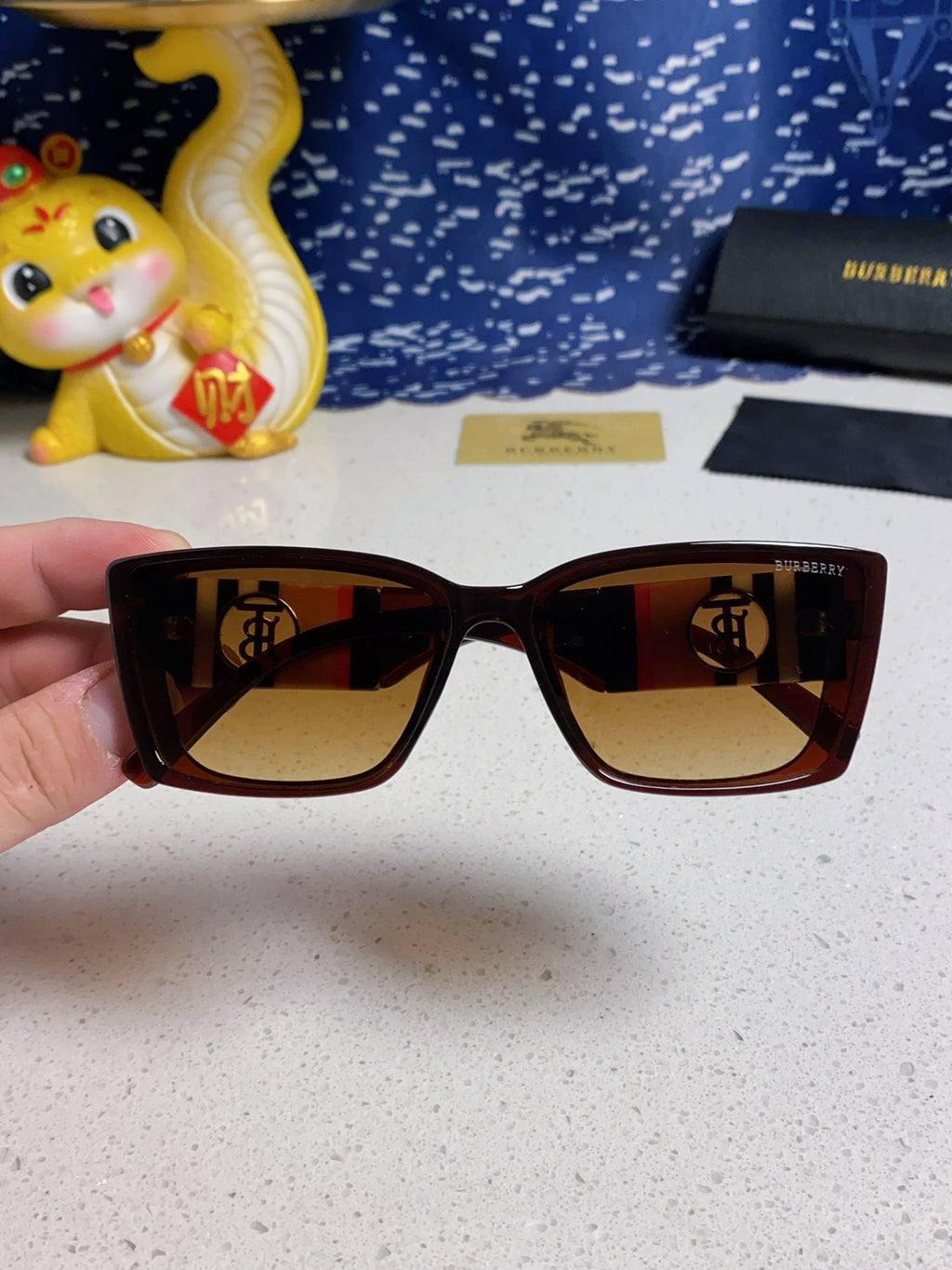 Burberry Fashion Brown Lens Sunglasses for Men & Women - 416037 - detail image 4
