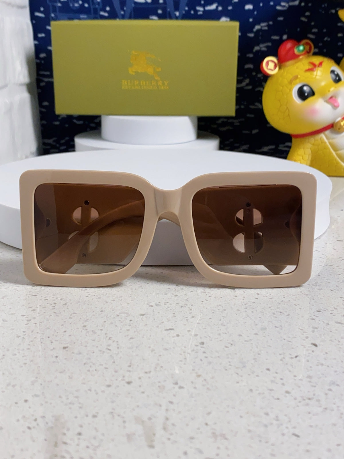 Burberry Oversized Brown Lens Sunglasses for Men & Women - 449579 - detail image 7
