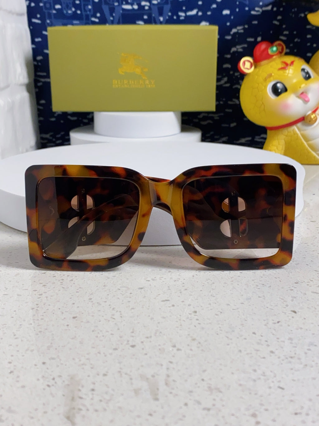Burberry Oversized Brown Lens Sunglasses for Men & Women - 416032 - detail image 8