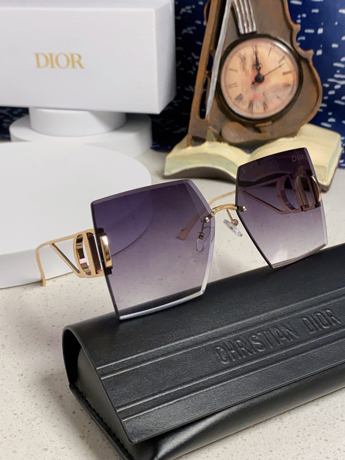 Dior 30MONTAIGNE Lightweight Rimless Gray Lens Sunglasses for Men & W - 415461 - detail image 10