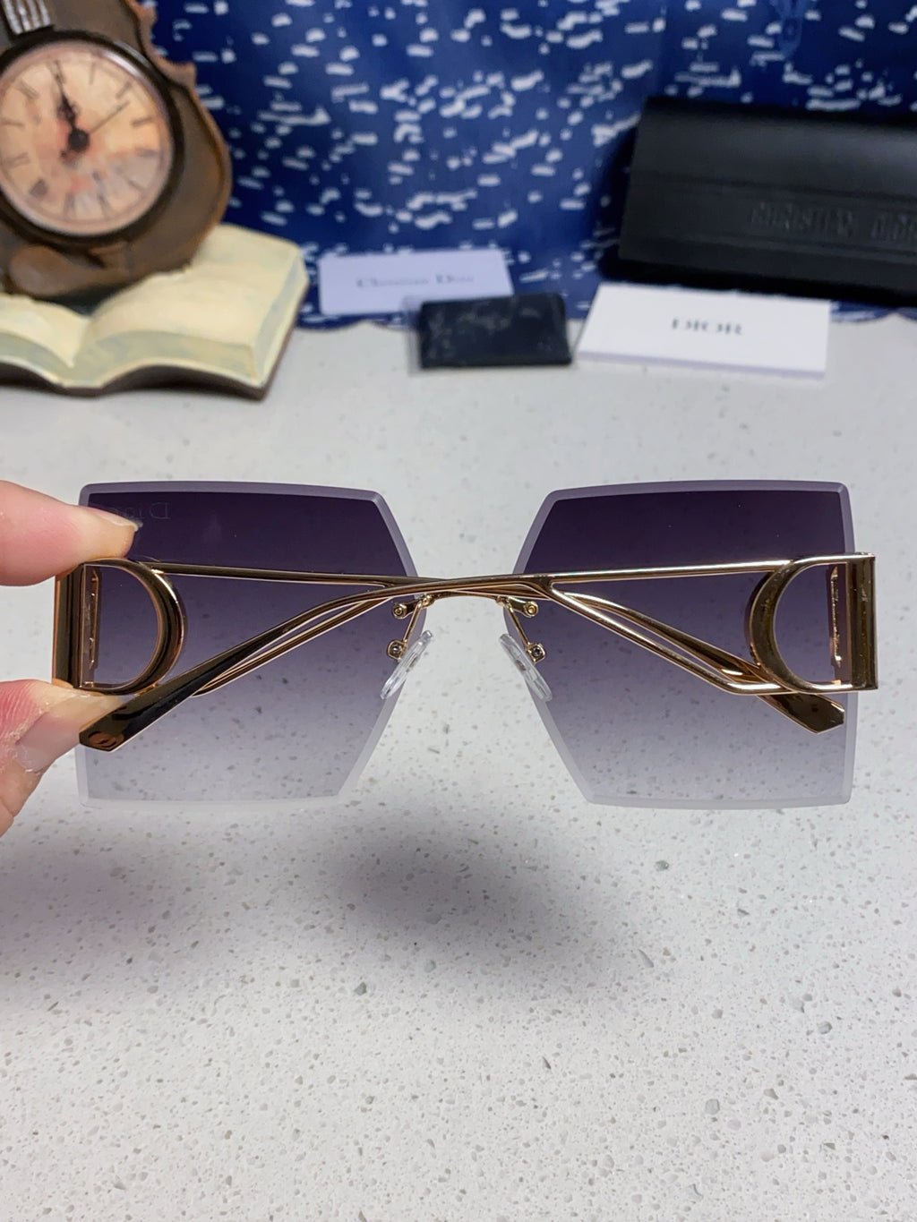 Dior 30MONTAIGNE Lightweight Rimless Gray Lens Sunglasses for Men & W - 415461 - detail image 5