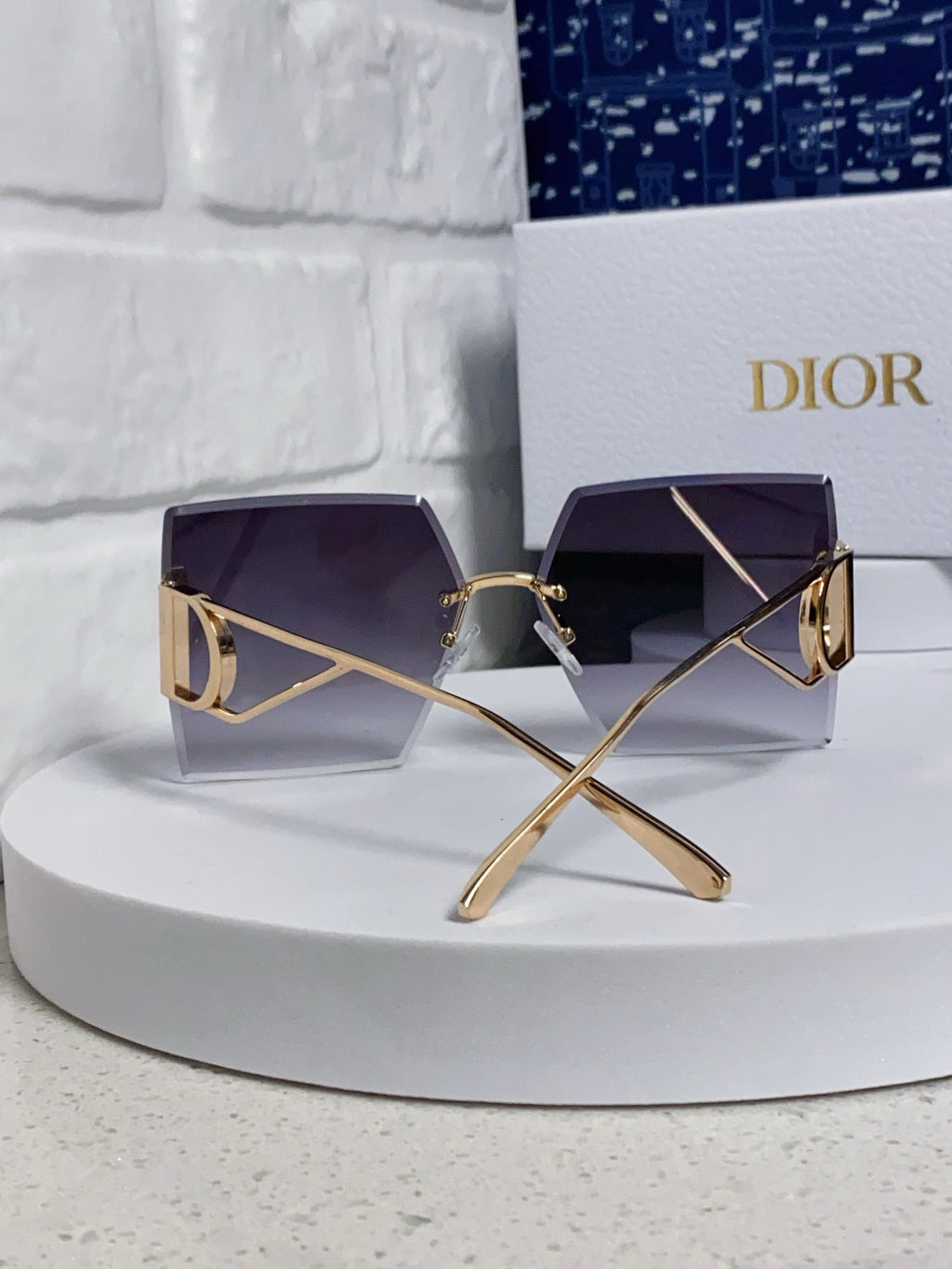 Dior 30MONTAIGNE Lightweight Rimless Gray Lens Sunglasses for Men & W - 867125 - detail image 3