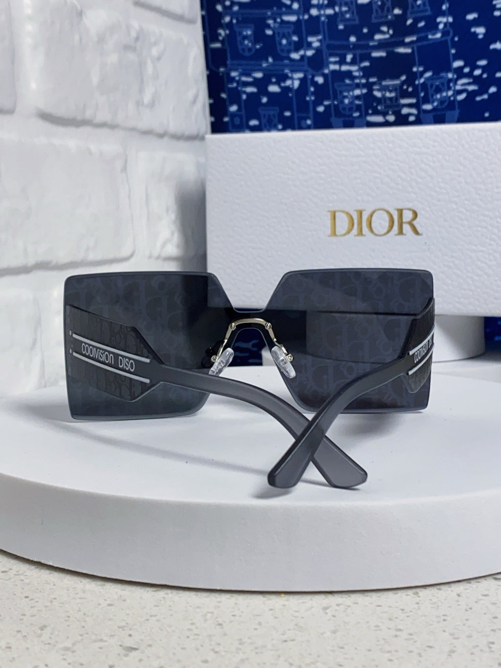 Dior Lightweight Rimless Blue Lens Sunglasses for Men - 358160 - detail image 2