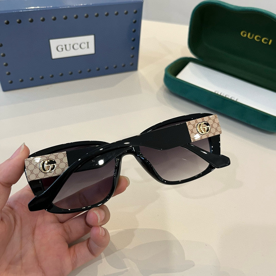 Gucci Fashion Black Lens Sunglasses for Men & Women - 382069 - detail image 8